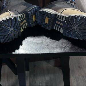 Dakota Women's Tan & Brown Steel-toed work boots.